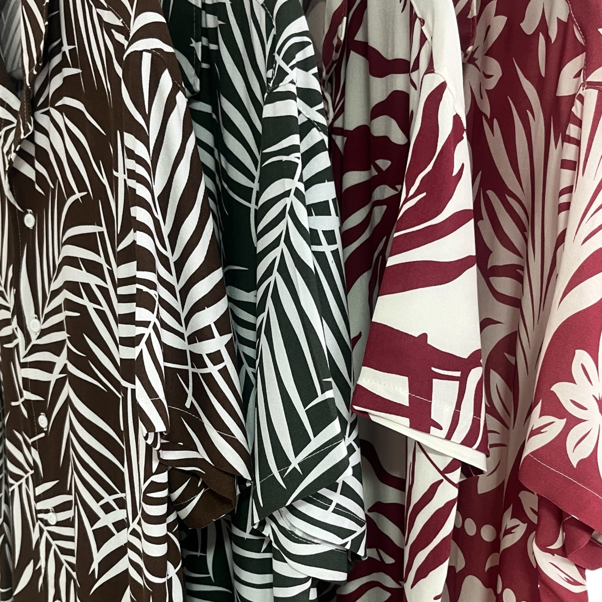 Camisa Ruedo Tropico Regular Fit Rayon
