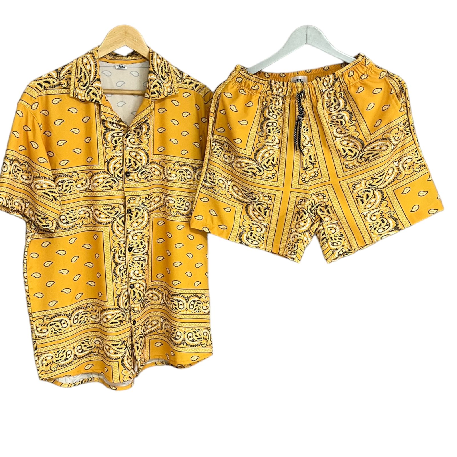 Conjunto Bandana Amarilla Regular Fit Seda