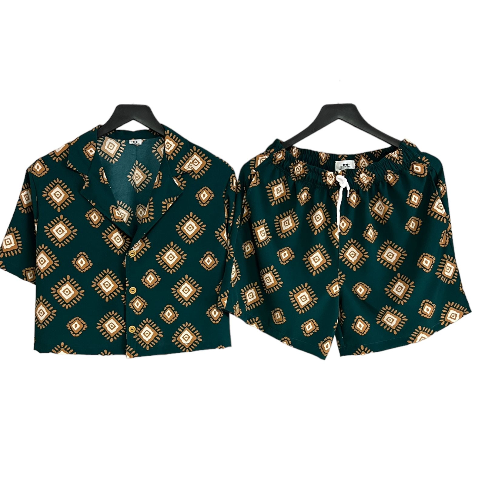 Conjunto Croptop Mal de Ojo Verde Regular Fit Seda