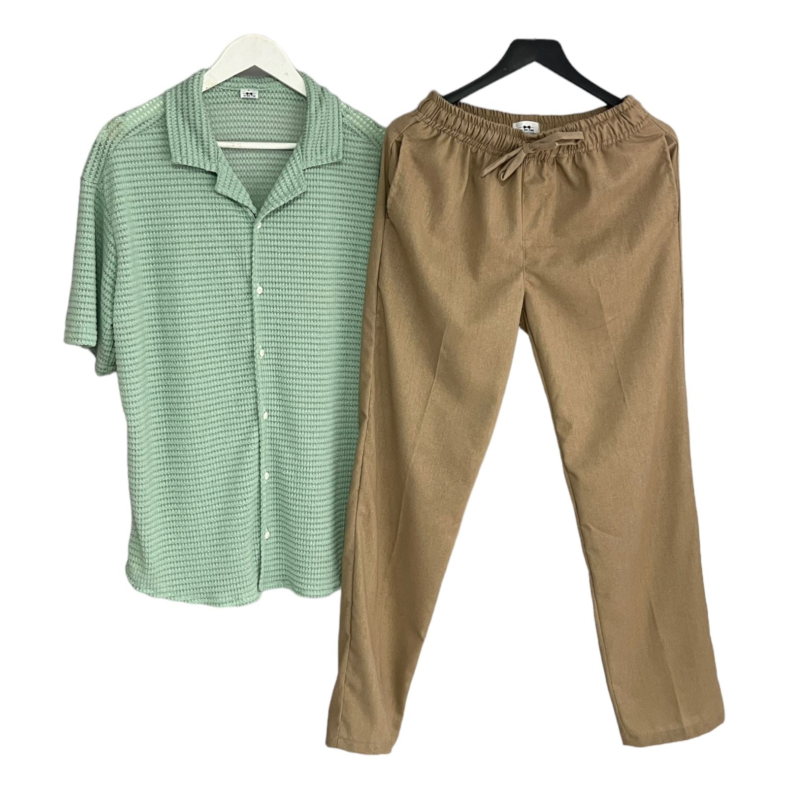 Conjunto Pantalon Kaki Lino Olan /Camisa Crochet Verde Menta Regular Fit