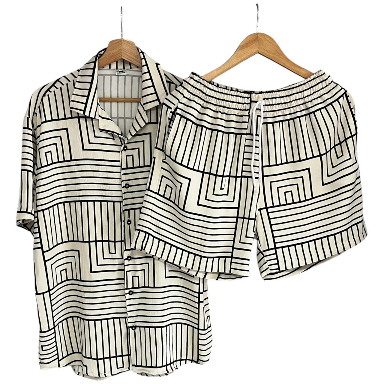 Conjunto Geo Regular Fit Rayon