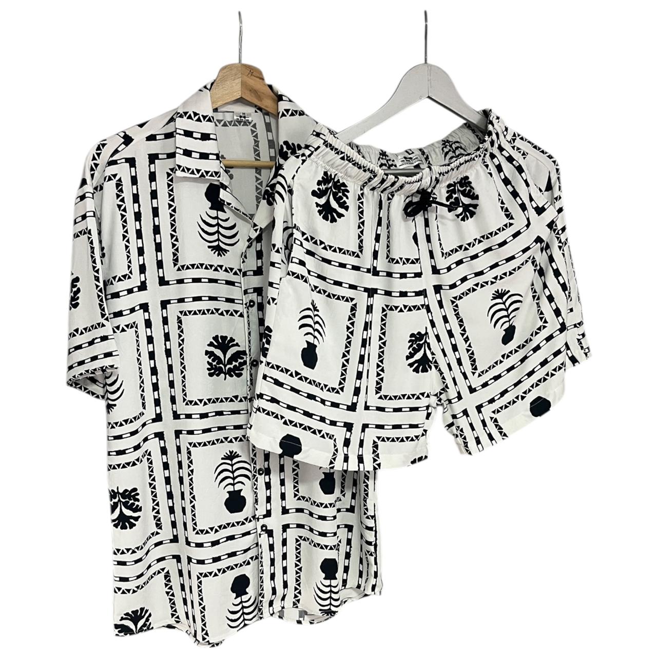 Conjunto Jarron Regular Fit Rayon