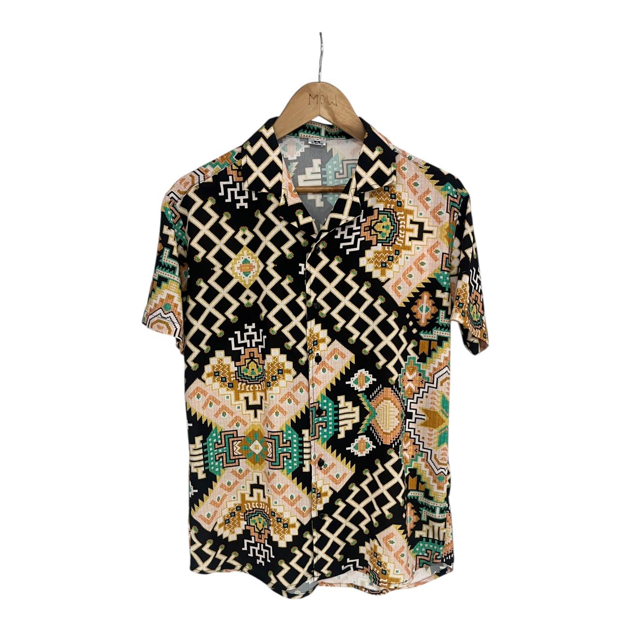 Camisa Regular Fit Tribalera Negra Rayon